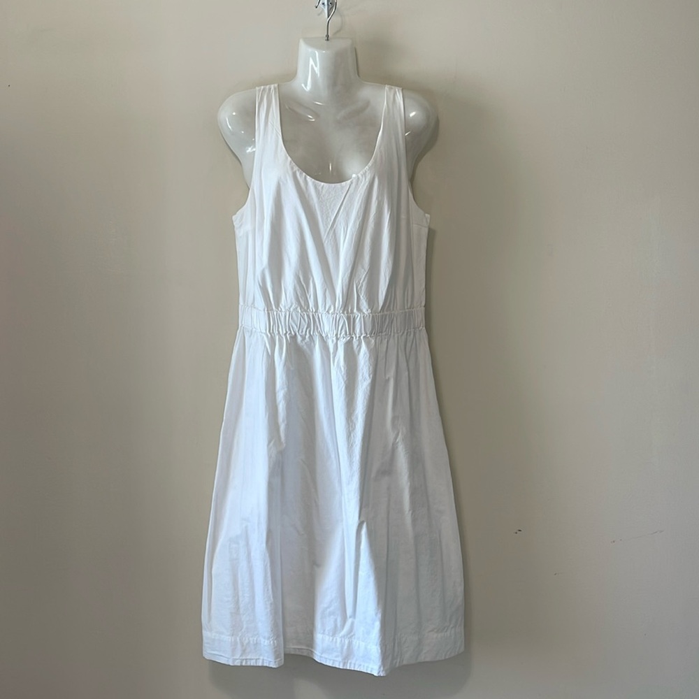 Gap White Dress with pockets!